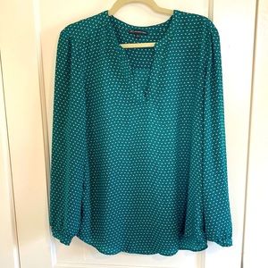 Adrianna Papell green blouse with micro print size large